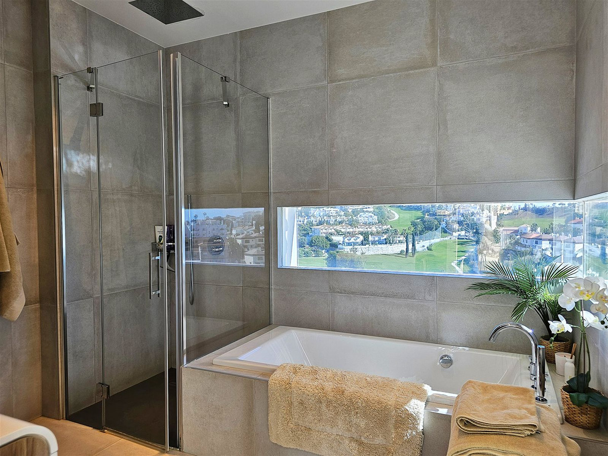 Huis te koop in Riviera del Sol | 5 slaapkamers H5311582