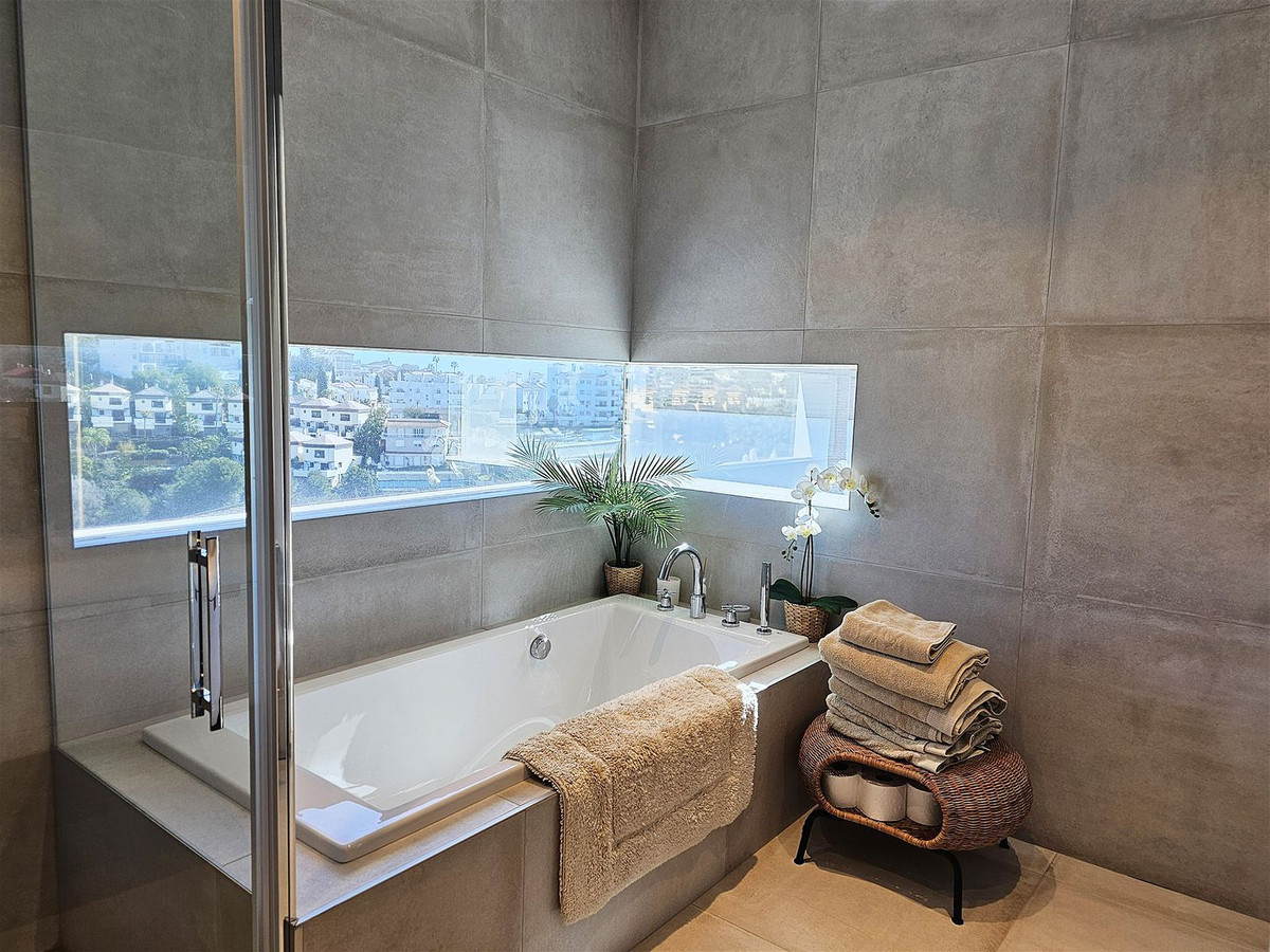 Huis te koop in Riviera del Sol | 5 slaapkamers H5311582