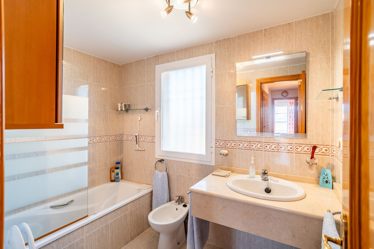 Huis te koop in Riviera del Sol | 4 slaapkamers H5337877