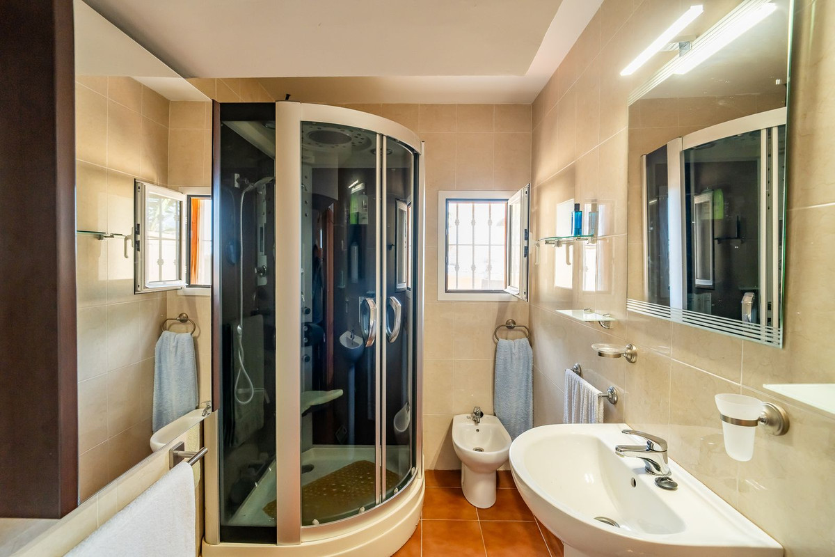 Huis te koop in Riviera del Sol | 4 slaapkamers H5337877