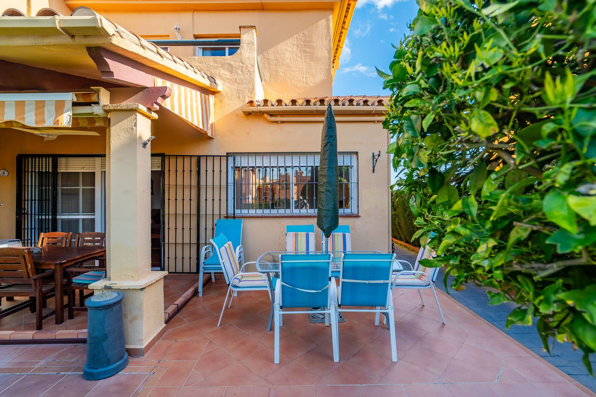 Huis te koop in Riviera del Sol | 4 slaapkamers H5337877