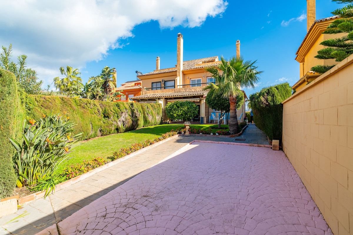 Huis te koop in Riviera del Sol | 4 slaapkamers H5337877