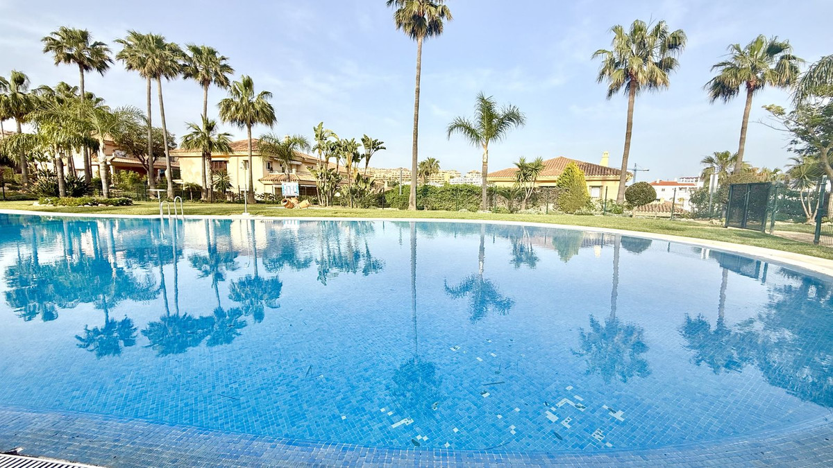 Huis te koop in Riviera del Sol | 4 slaapkamers H5350978