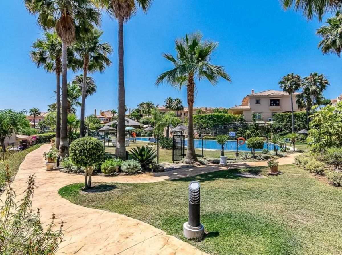 Huis te koop in Riviera del Sol | 4 slaapkamers H5350978