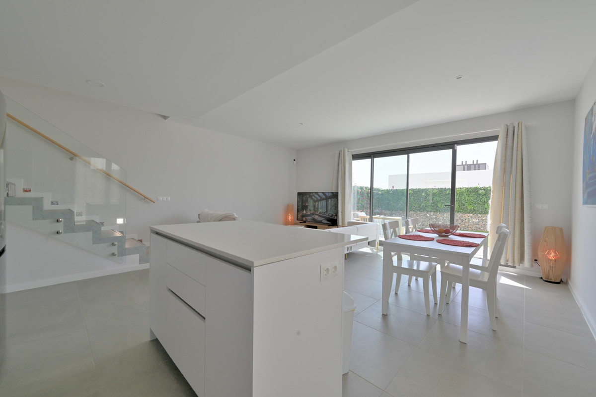 Huis te koop in Riviera del Sol | 4 slaapkamers H5359168