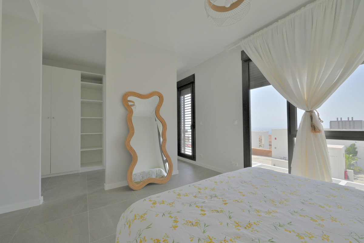 Huis te koop in Riviera del Sol | 4 slaapkamers H5359168