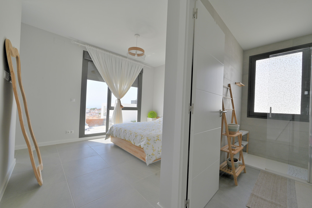 Huis te koop in Riviera del Sol | 4 slaapkamers H5359168