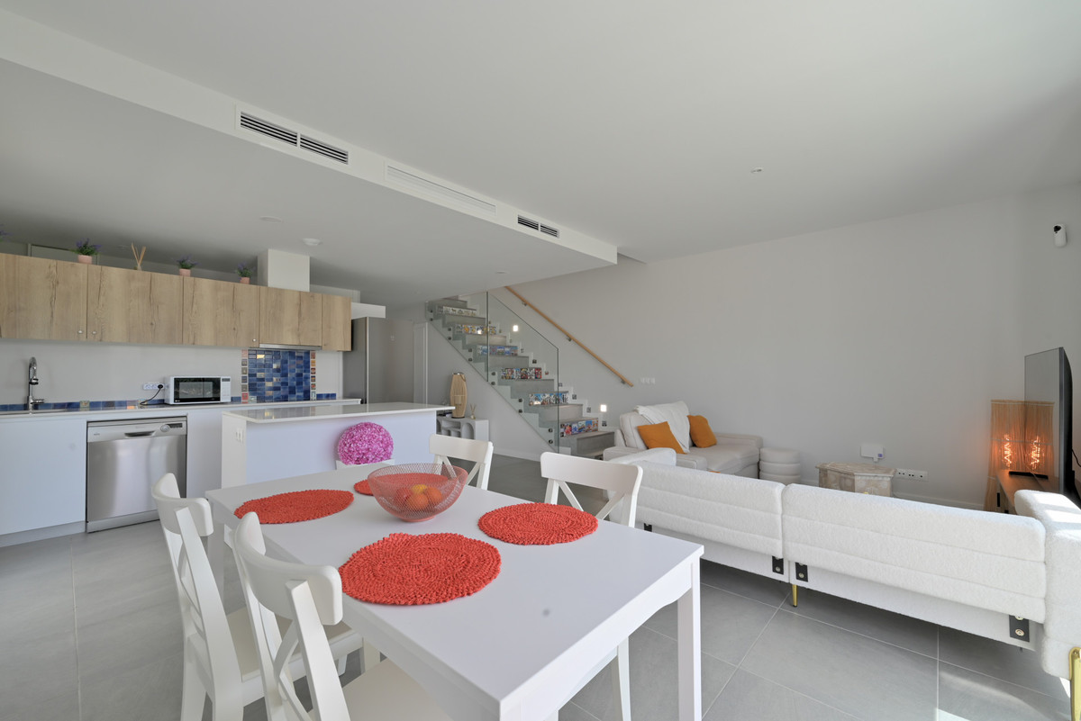 Huis te koop in Riviera del Sol | 4 slaapkamers H5359168