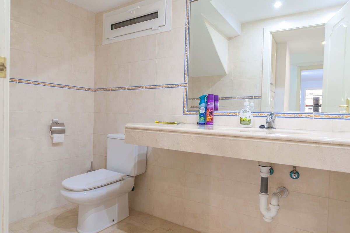 Huis te koop in Riviera del Sol | 4 slaapkamers H5367019