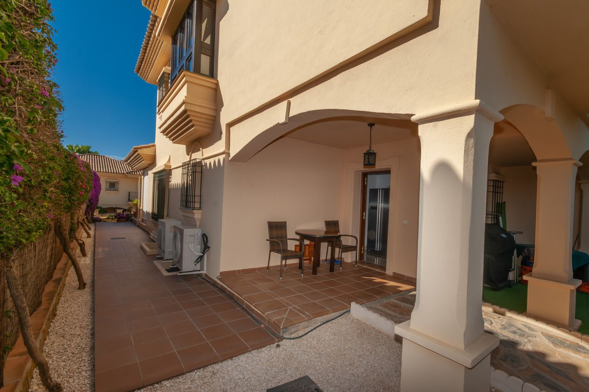 Huis te koop in Riviera del Sol | 4 slaapkamers H5367019