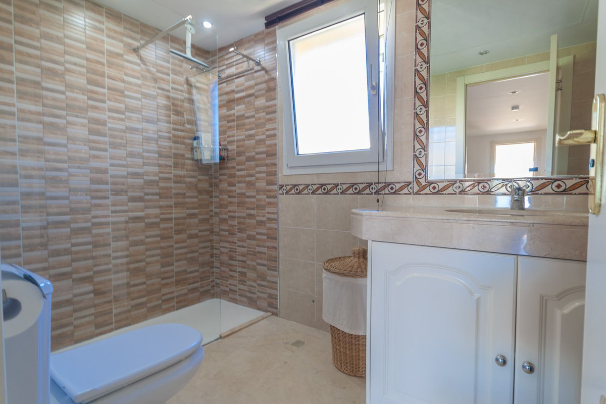 Huis te koop in Riviera del Sol | 4 slaapkamers H5367019