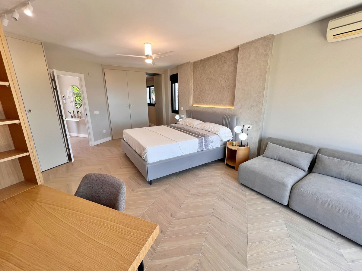 Huis te koop in Riviera del Sol | 5 slaapkamers H5371657