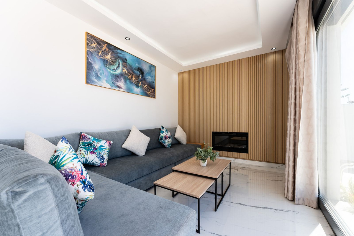 Huis te koop in Riviera del Sol | 4 slaapkamers H5419993