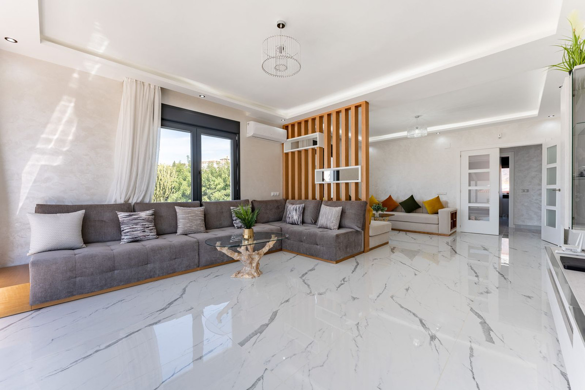 Huis te koop in Riviera del Sol | 4 slaapkamers H5419993
