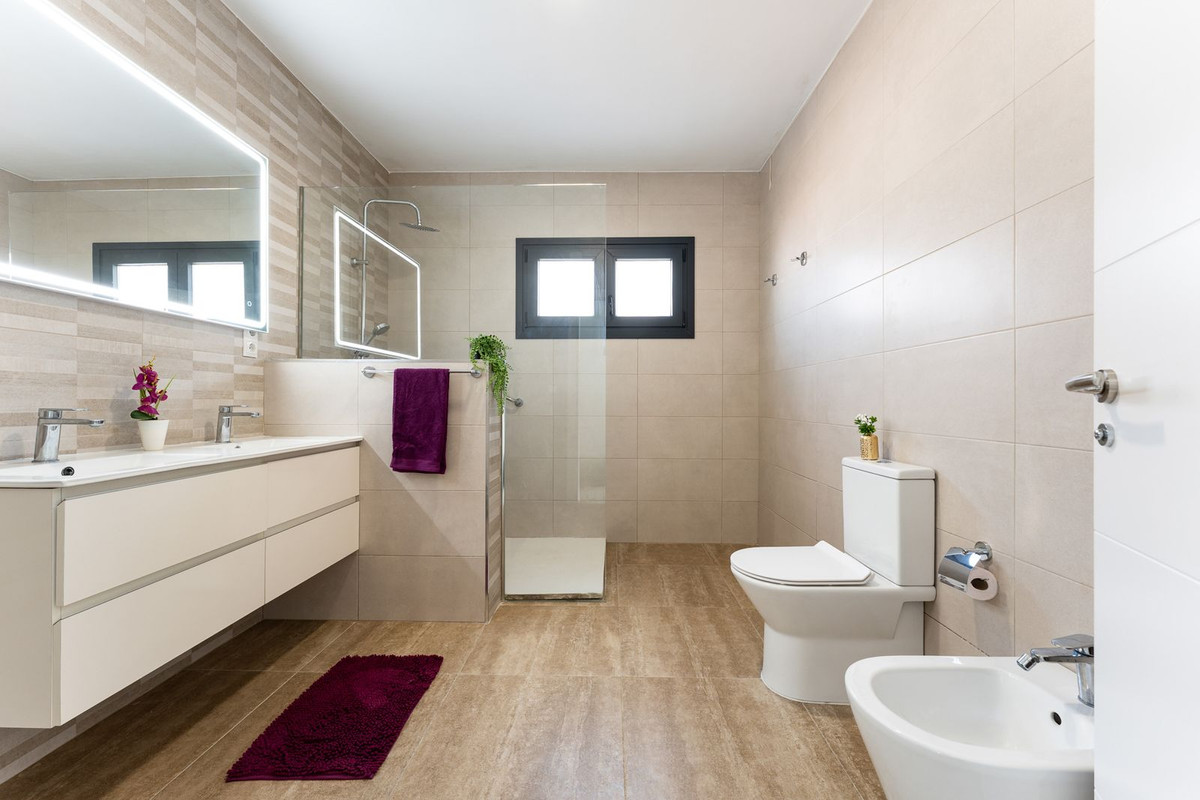 Huis te koop in Riviera del Sol | 4 slaapkamers H5419993