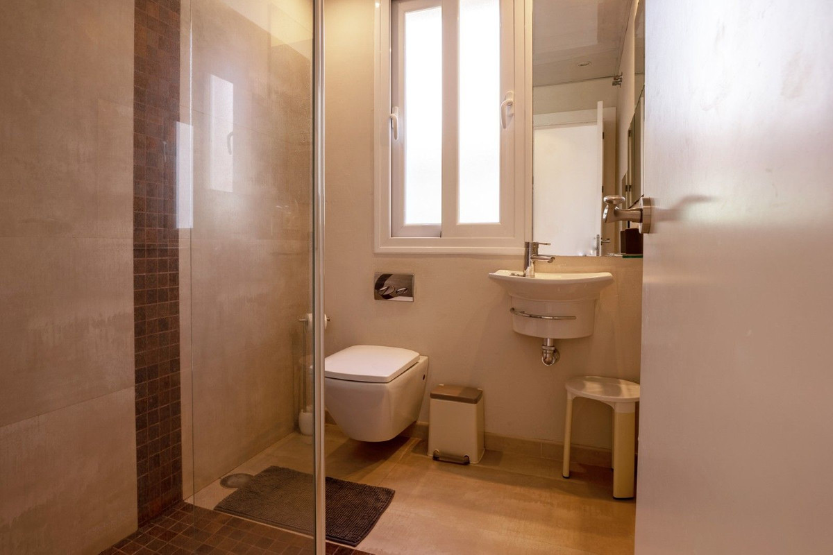 Huis te koop in Riviera del Sol | 6 slaapkamers H5432296