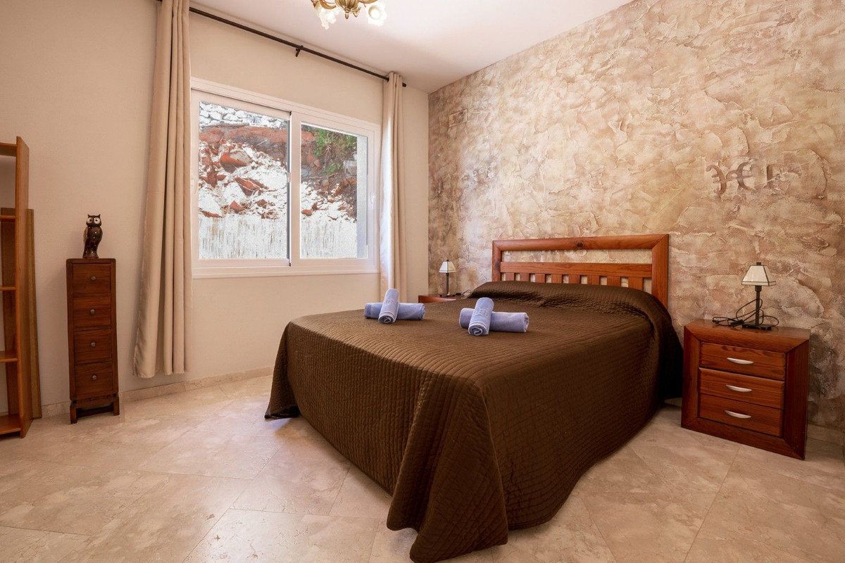 Huis te koop in Riviera del Sol | 6 slaapkamers H5432296