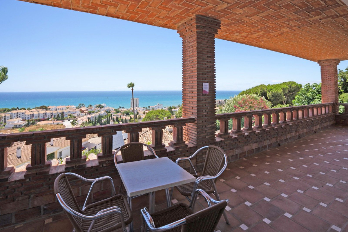 Huis te koop in Riviera del Sol | 6 slaapkamers H5432296