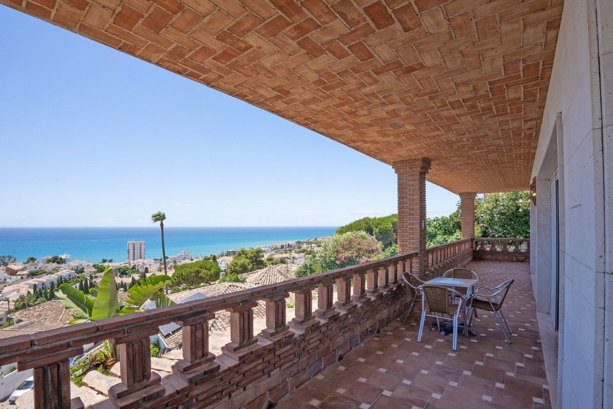 Huis te koop in Riviera del Sol | 6 slaapkamers H5432296
