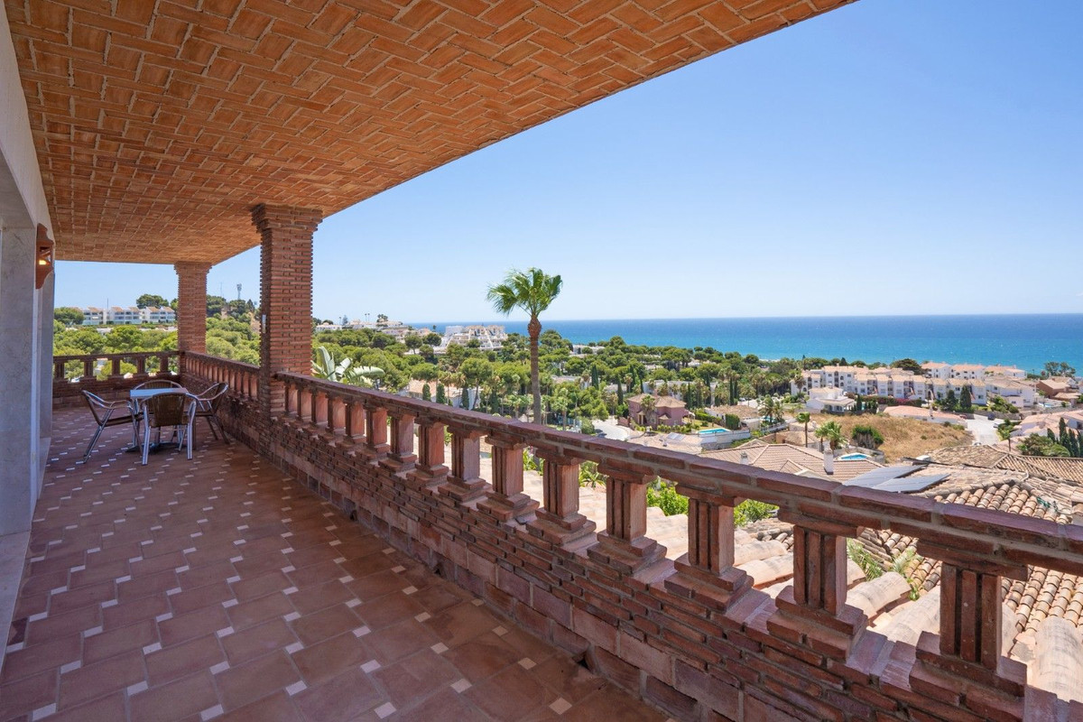 Huis te koop in Riviera del Sol | 6 slaapkamers H5432296