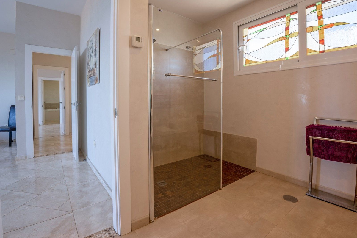 Huis te koop in Riviera del Sol | 6 slaapkamers H5432296