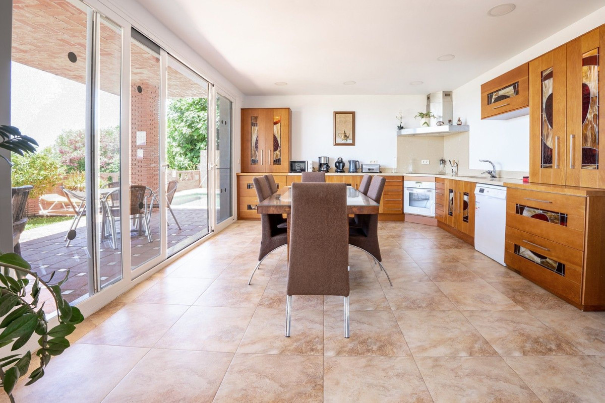 Huis te koop in Riviera del Sol | 6 slaapkamers H5432296