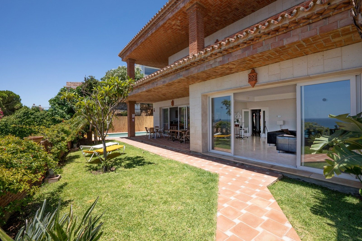 Huis te koop in Riviera del Sol | 6 slaapkamers H5432296