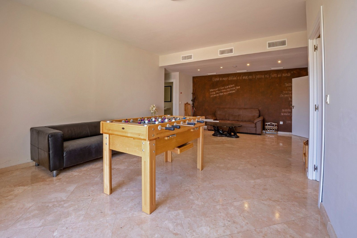 Huis te koop in Riviera del Sol | 6 slaapkamers H5432296