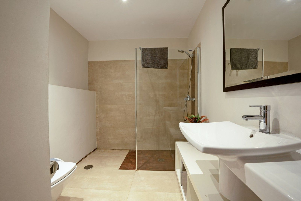 Huis te koop in Riviera del Sol | 6 slaapkamers H5432296