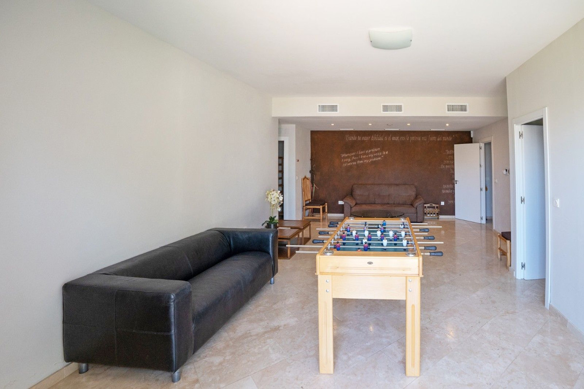 Huis te koop in Riviera del Sol | 6 slaapkamers H5432296
