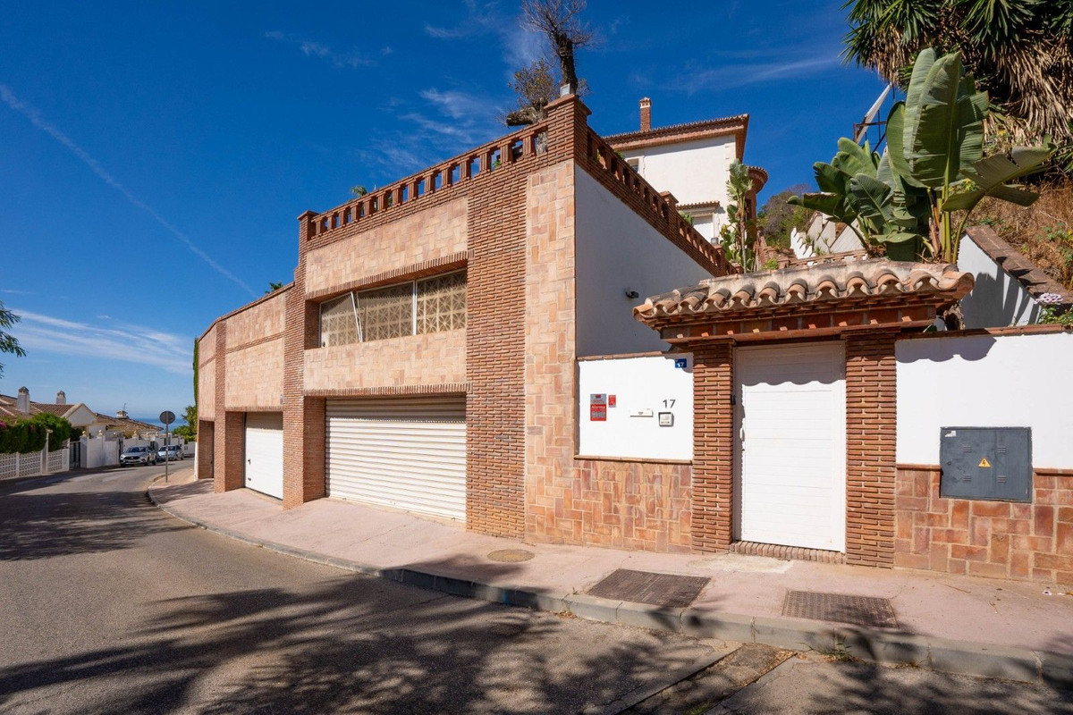 Huis te koop in Riviera del Sol | 6 slaapkamers H5432296