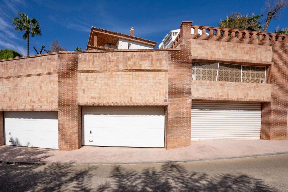 Huis te koop in Riviera del Sol | 6 slaapkamers H5432296