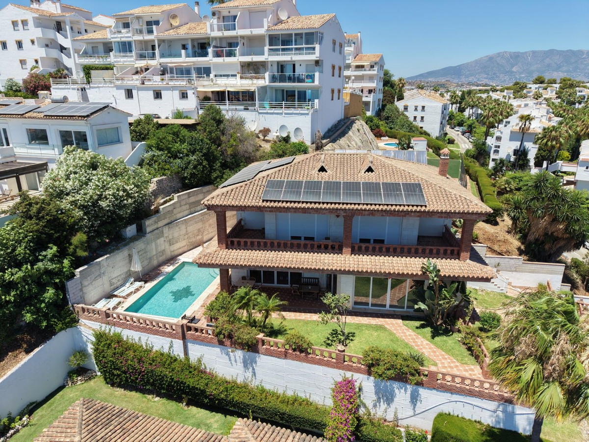 Huis te koop in Riviera del Sol | 6 slaapkamers H5432296