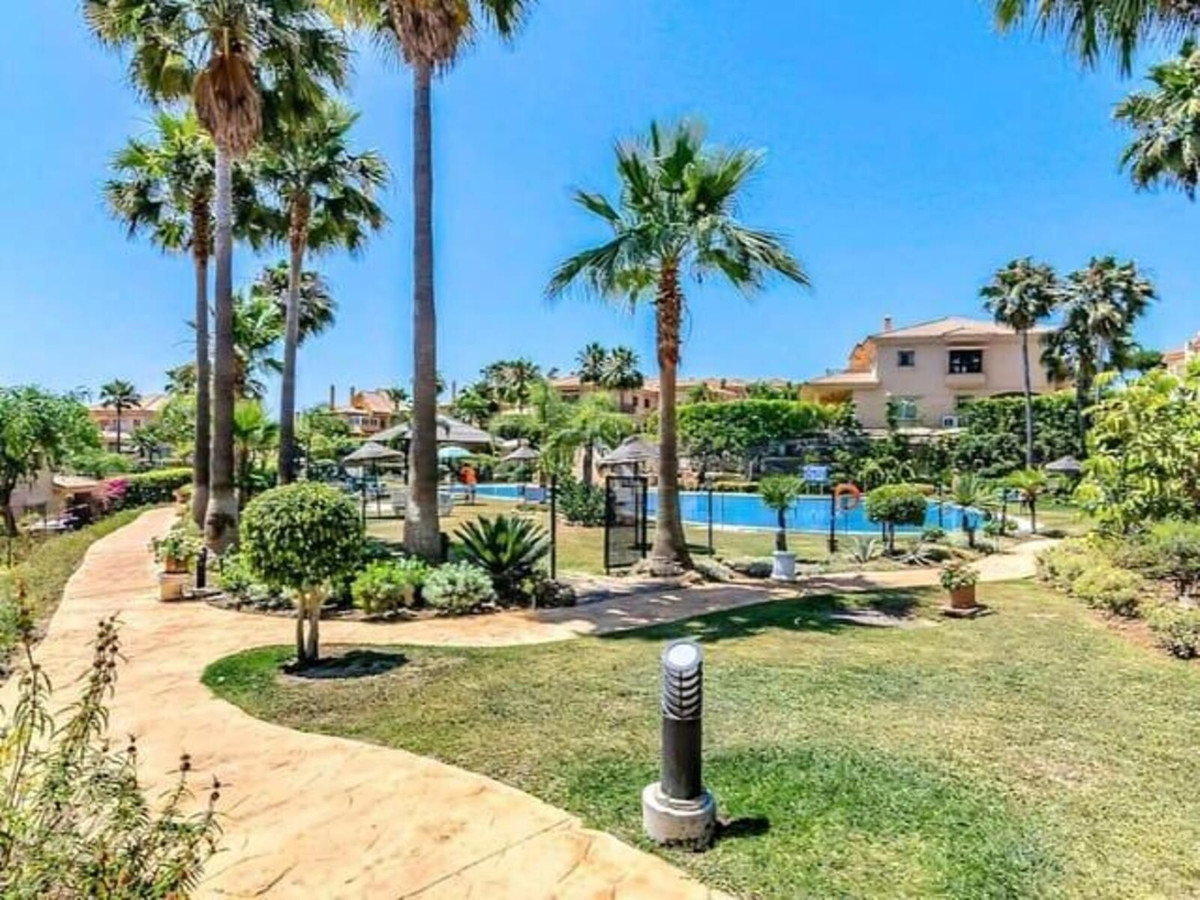 Huis te koop in Riviera del Sol | 4 slaapkamers H5439700