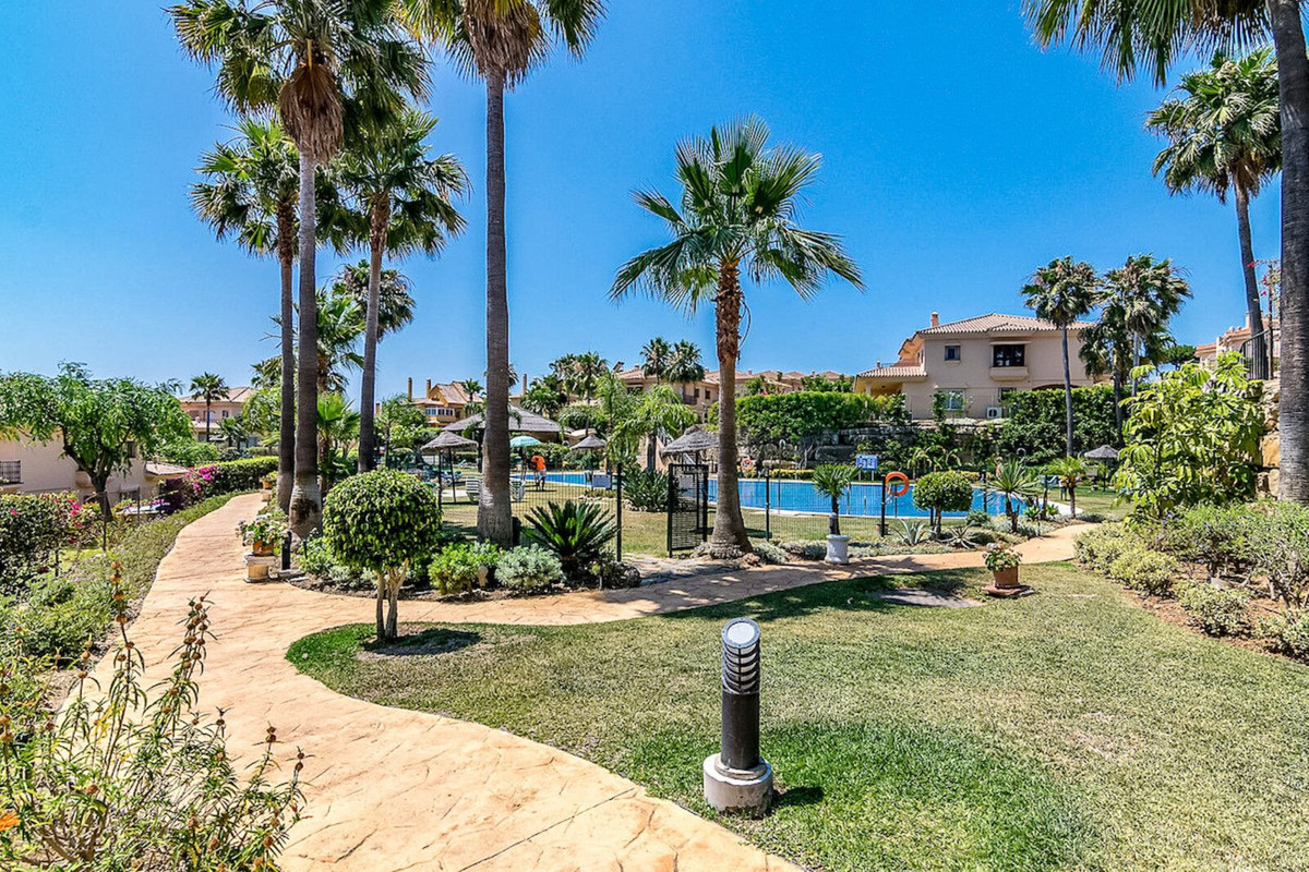 Huis te koop in Riviera del Sol | 4 slaapkamers H5439700