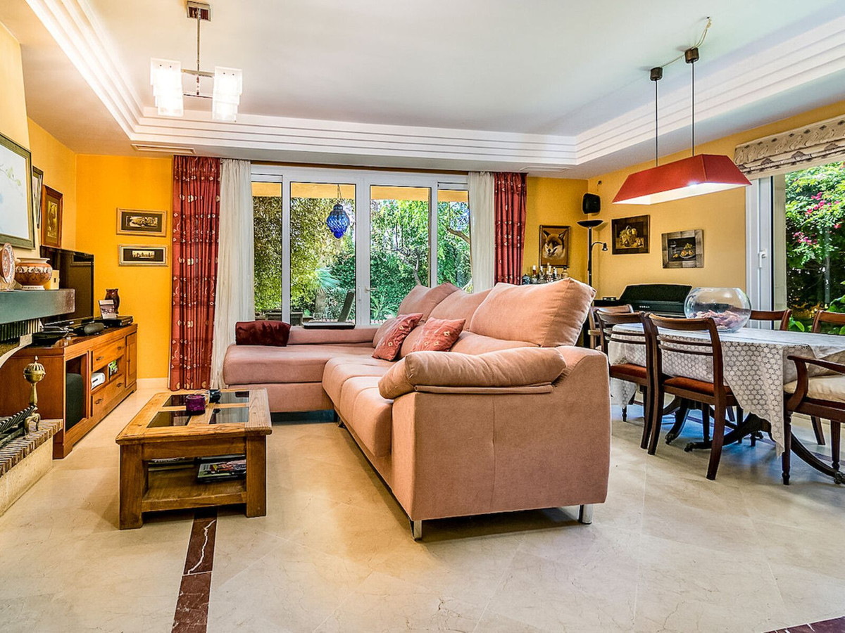 Huis te koop in Riviera del Sol | 4 slaapkamers H5439700