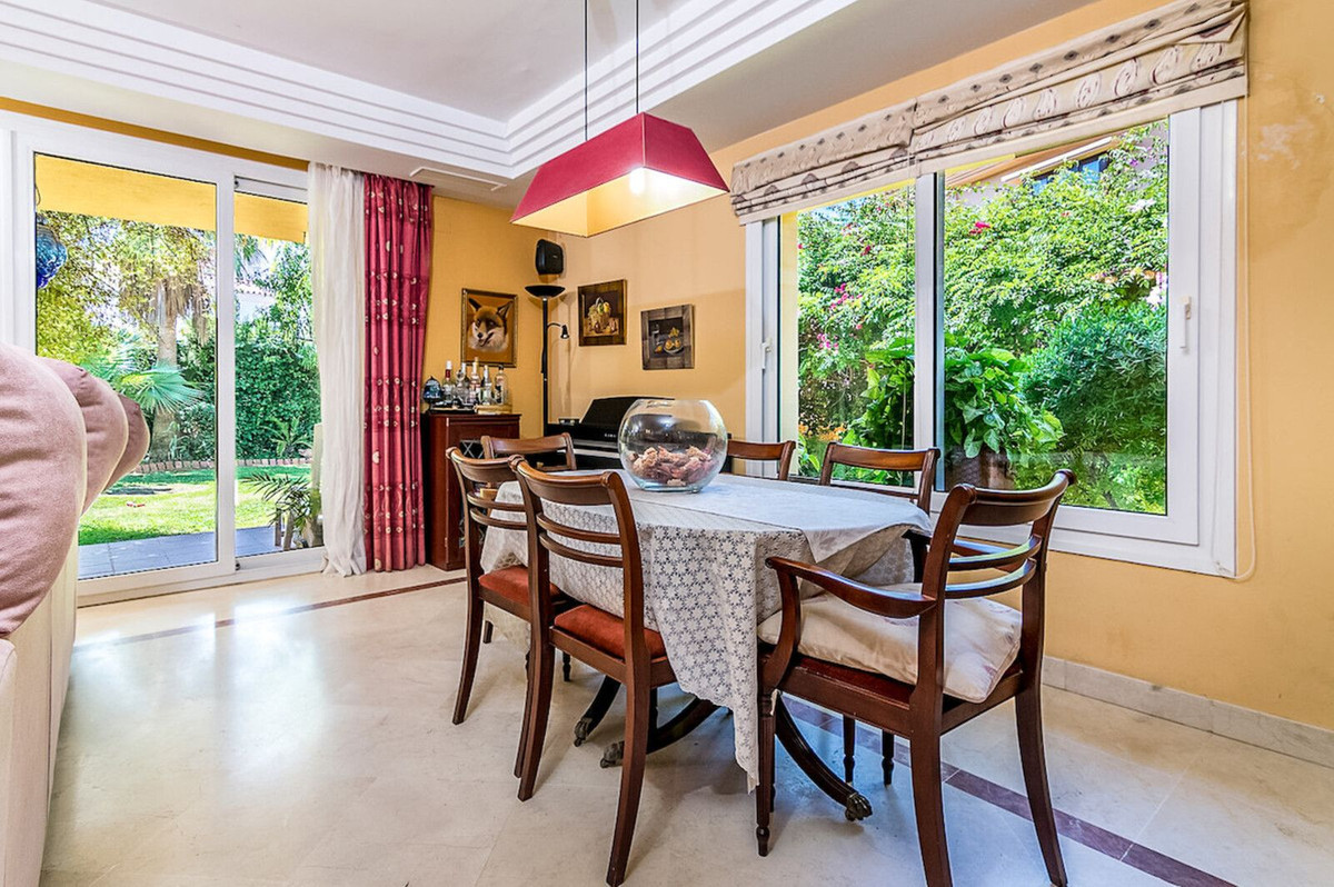 Huis te koop in Riviera del Sol | 4 slaapkamers H5439700