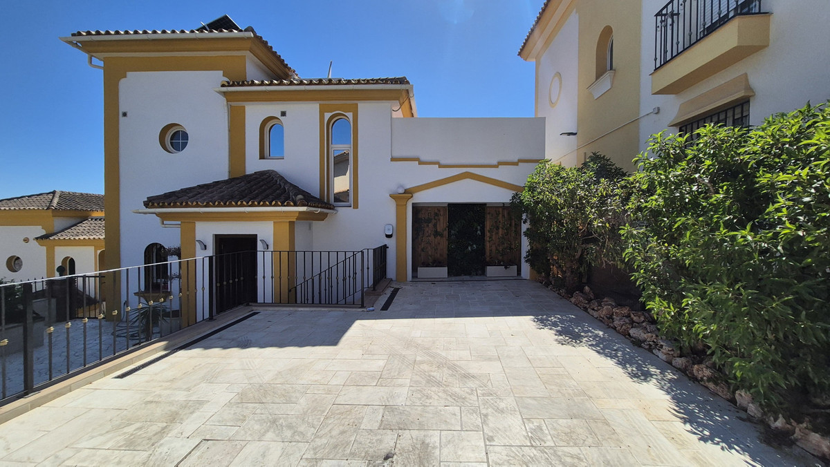 Property main view 33