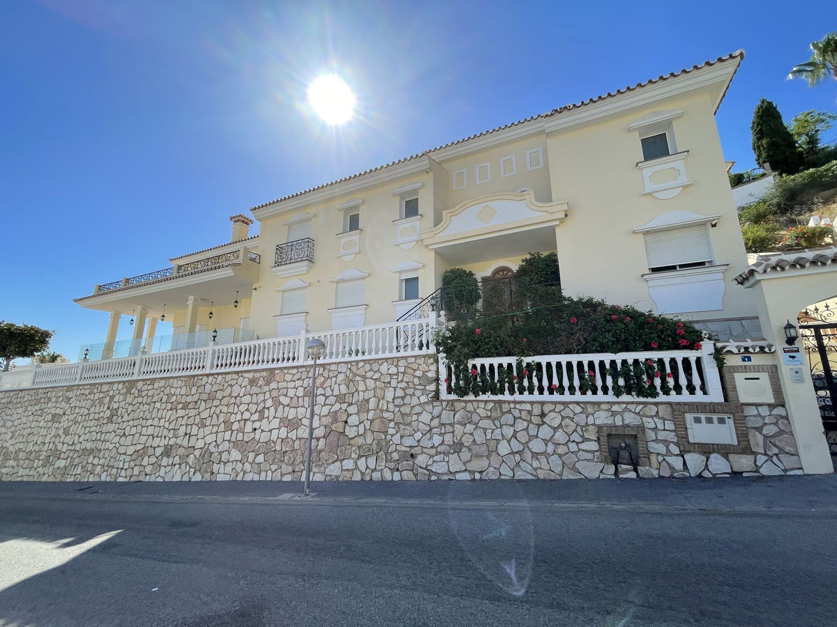 Huis te koop in Riviera del Sol | 6 slaapkamers H5500480