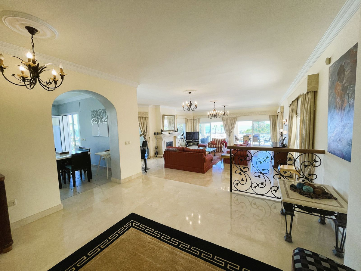 Huis te koop in Riviera del Sol | 6 slaapkamers H5500480