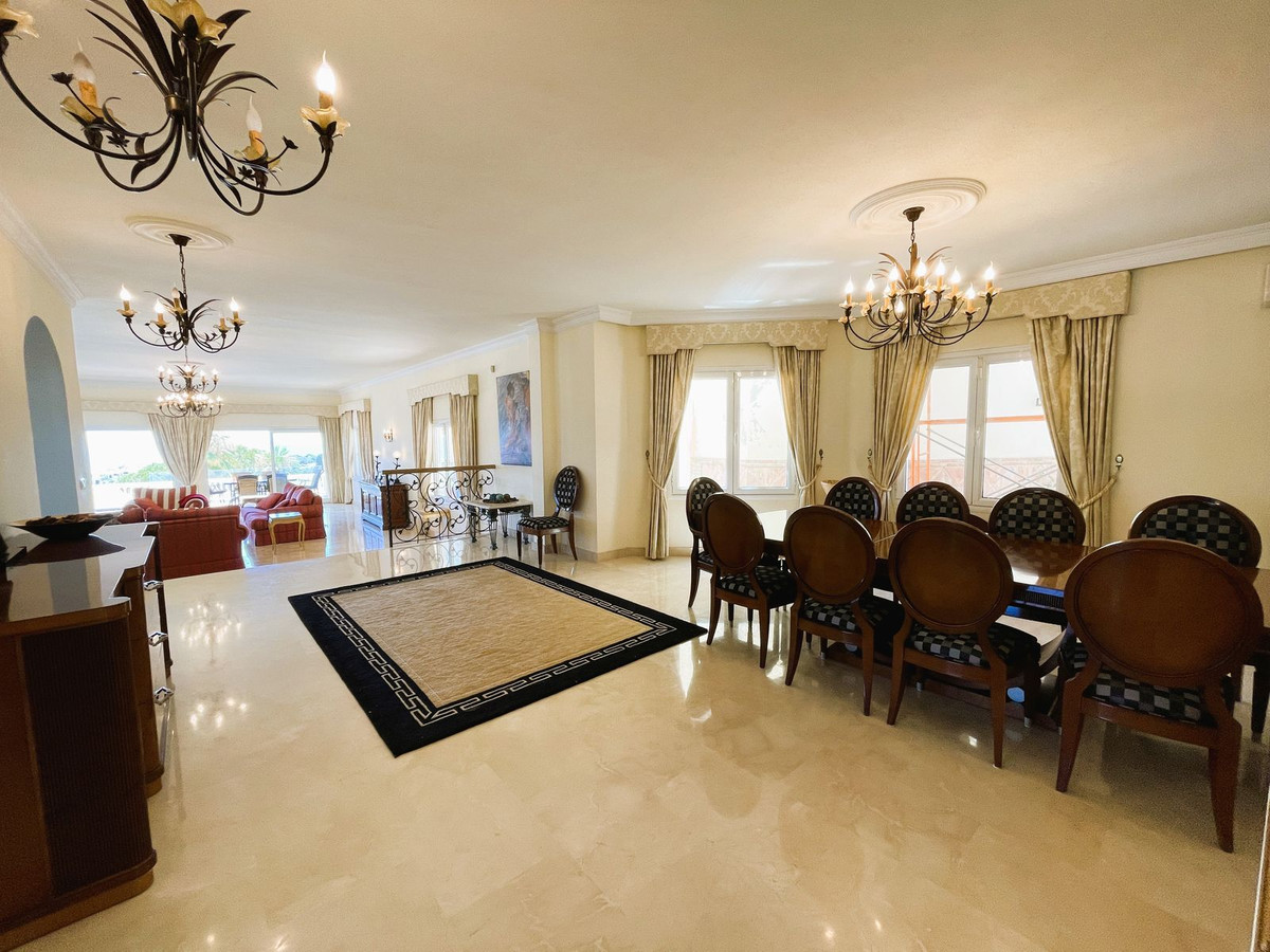 Huis te koop in Riviera del Sol | 6 slaapkamers H5500480
