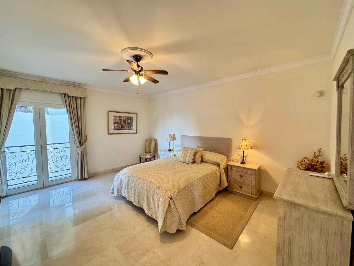 Huis te koop in Riviera del Sol | 6 slaapkamers H5500480