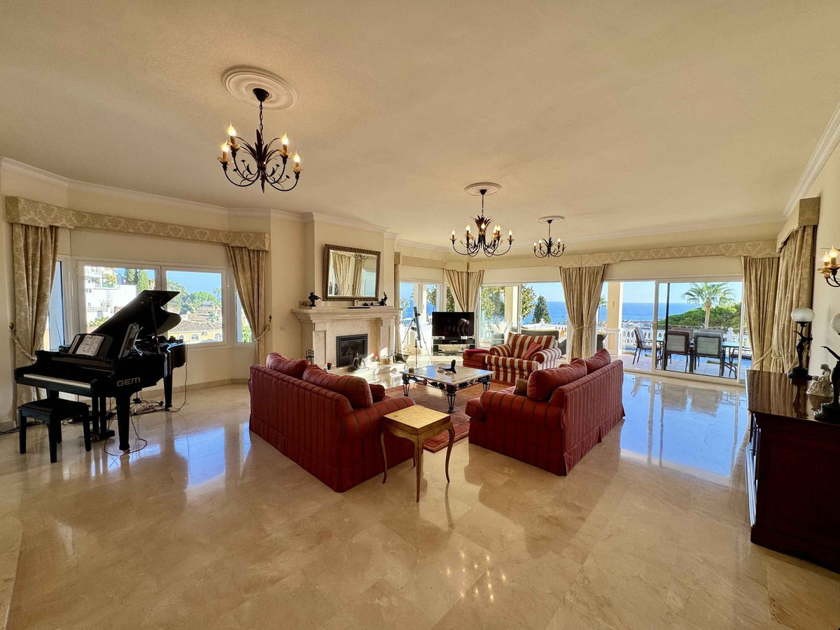 Huis te koop in Riviera del Sol | 6 slaapkamers H5500480