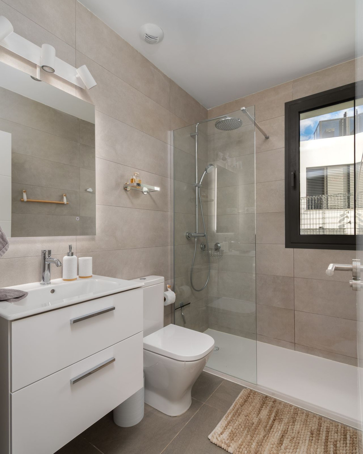 Property main view 22