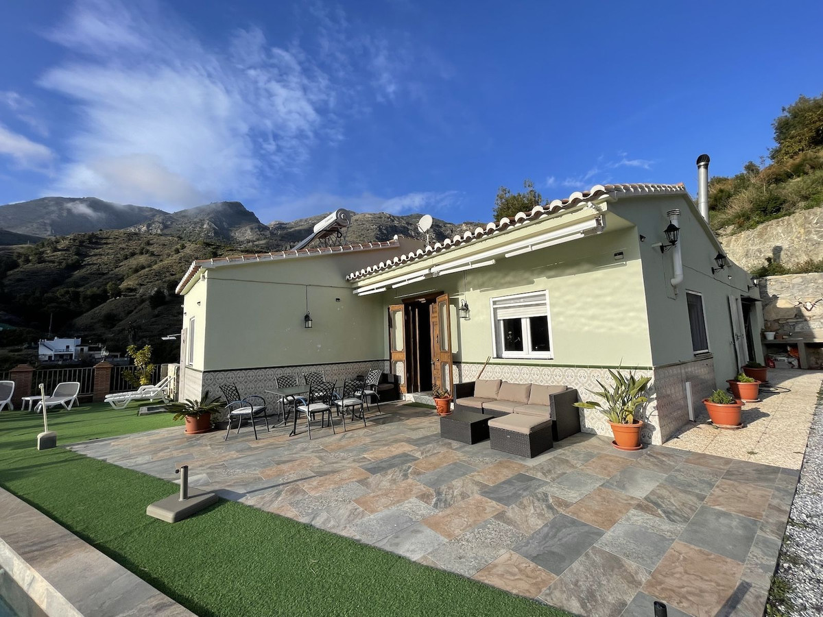Vrijstaande Villa in Río de la Miel-23