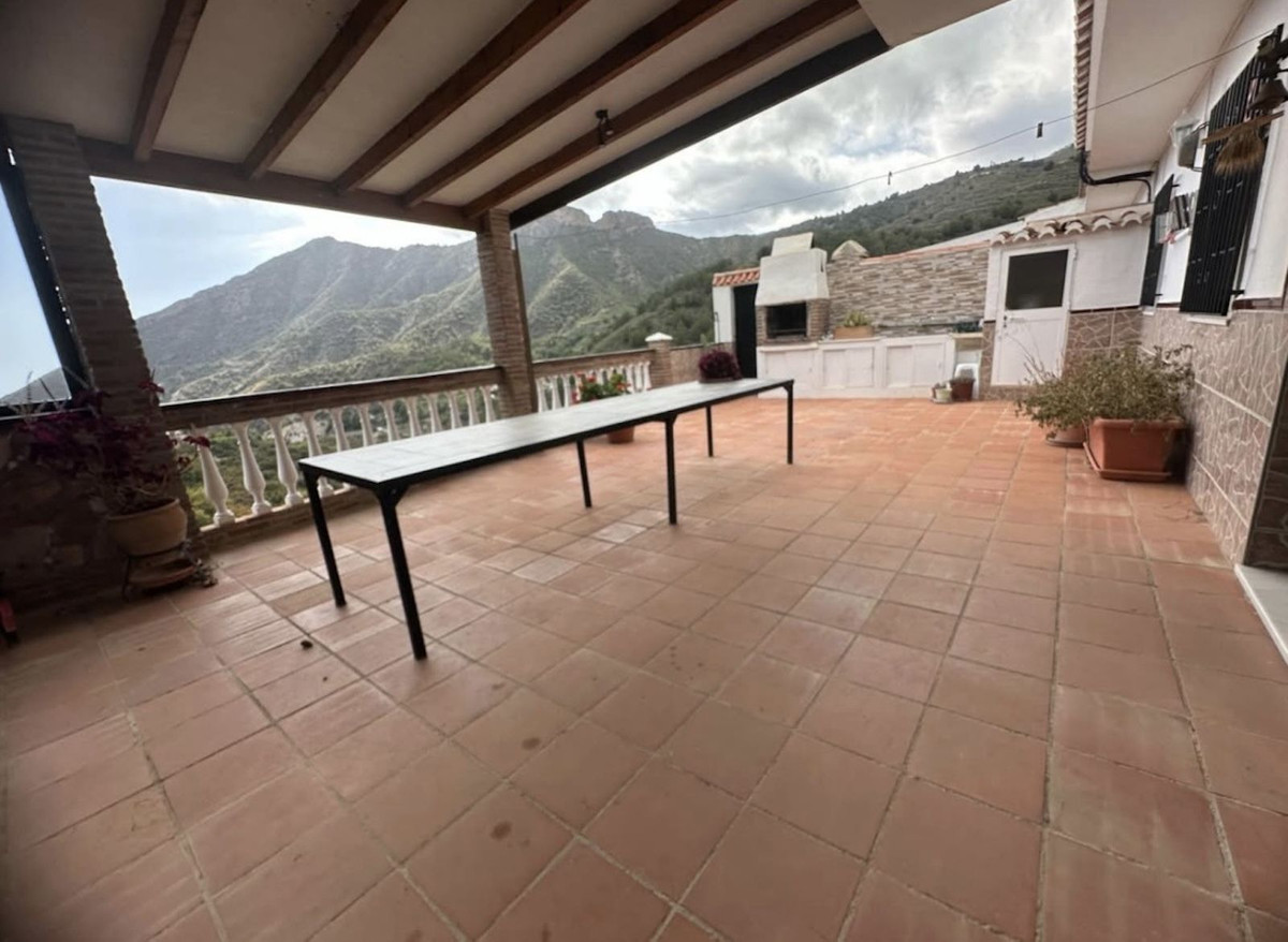 Semi-Vrijstaande Villa in Río de la Miel-13