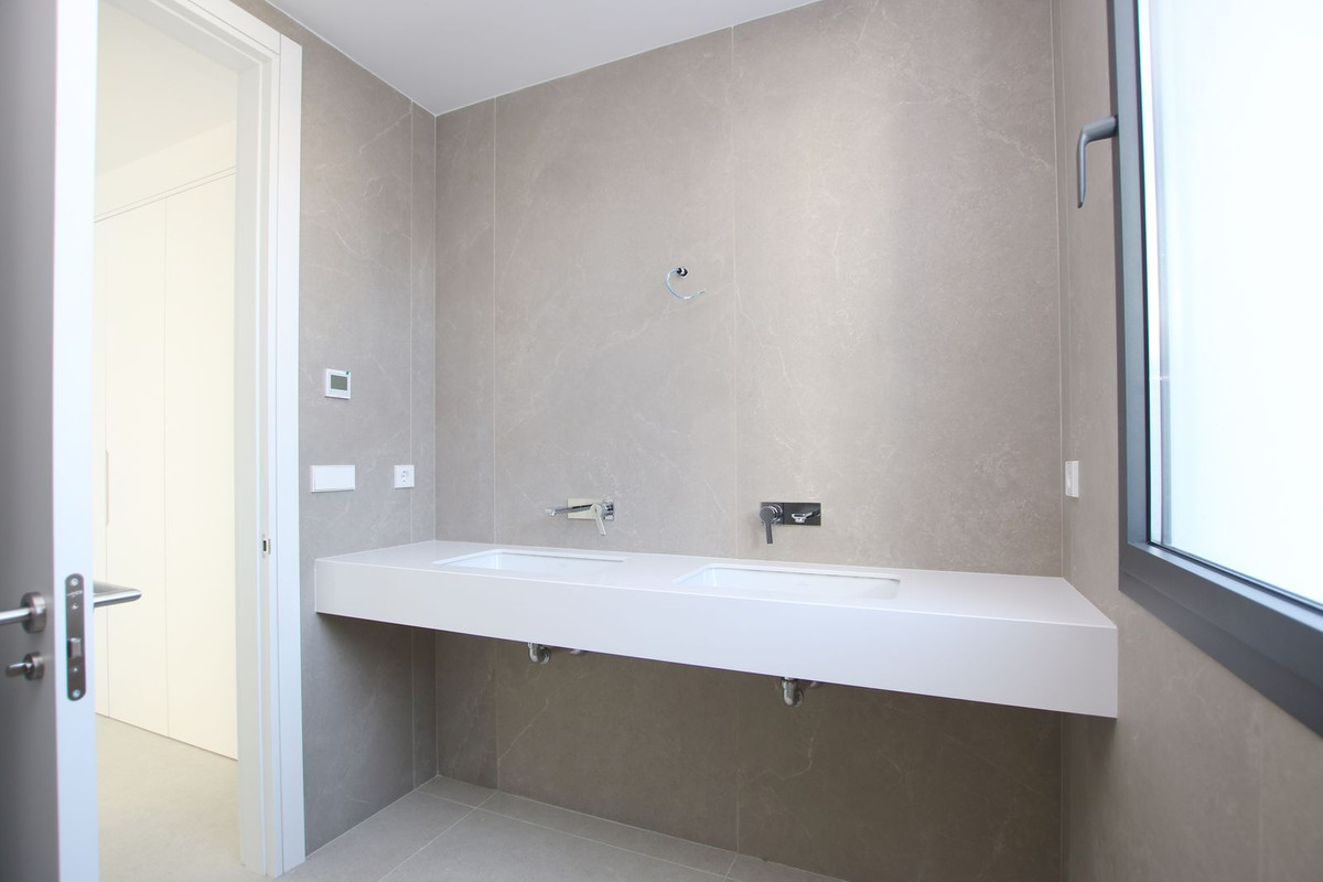 Property main view 33