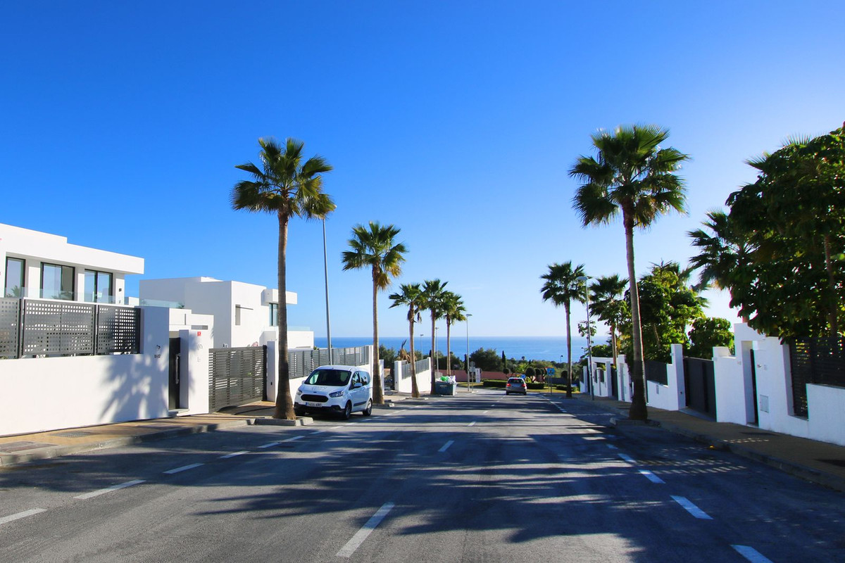 Property main view 64