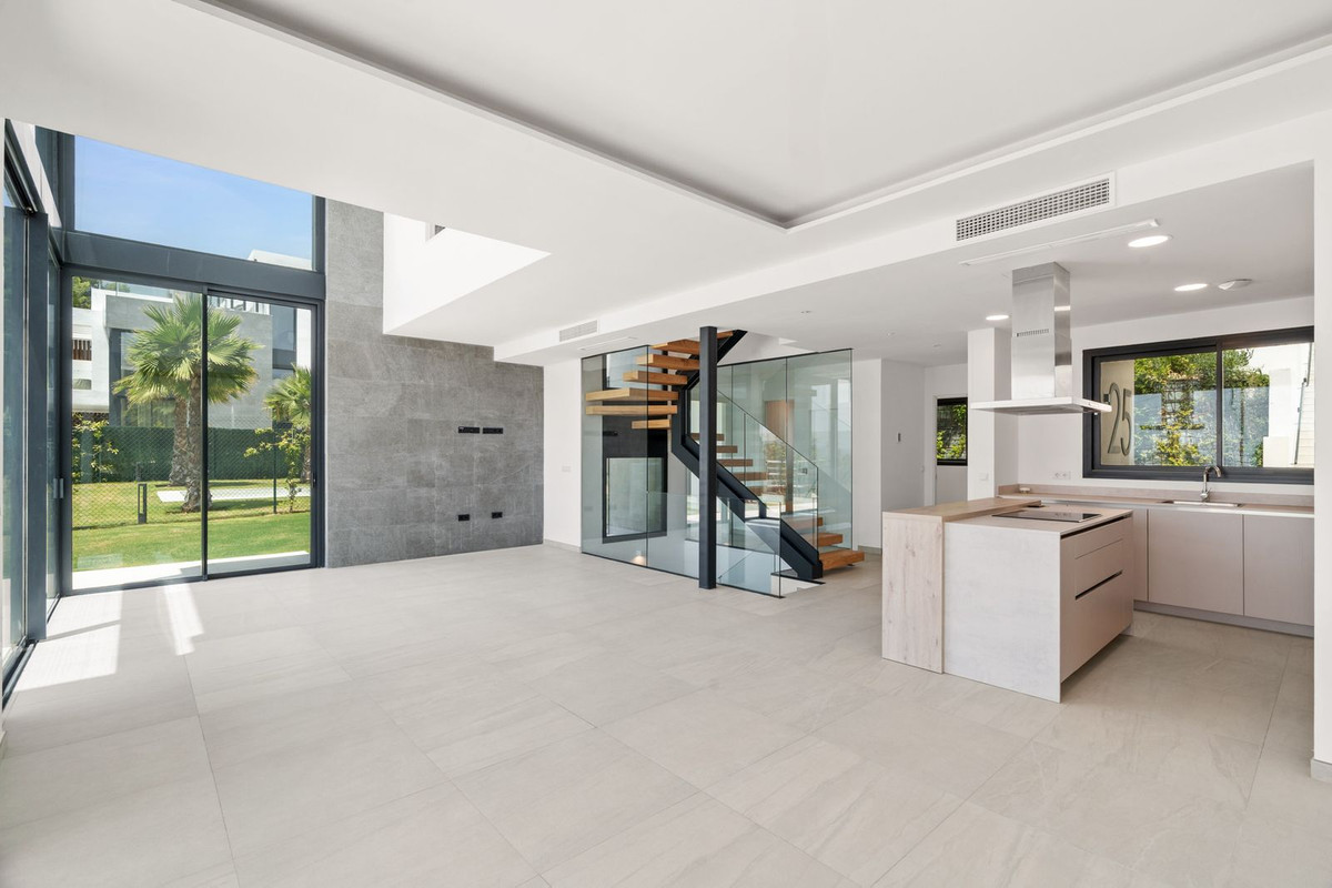 Huis te koop in Río Real | 5 slaapkamers H5106727