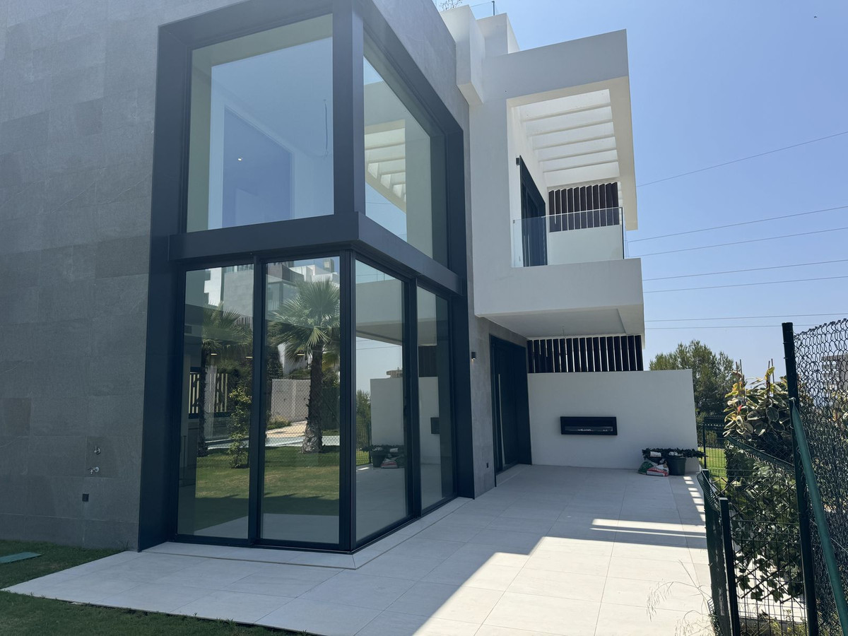 Huis te koop in Río Real | 5 slaapkamers H5120824